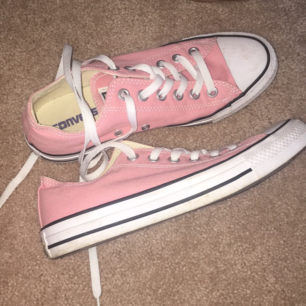 Pink Converse - Picture 2 of 2